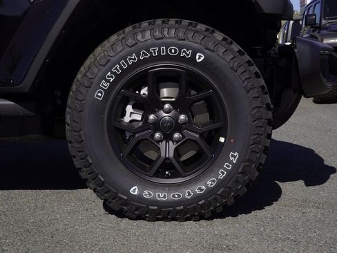 New 2026 Jeep Gladiator Willys image 10