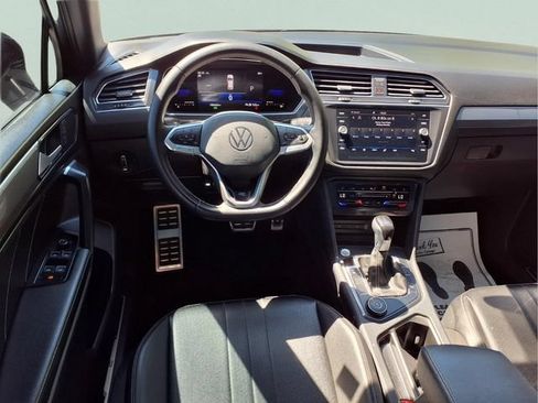 Used 2023 Volkswagen Tiguan SE R-Line AWD/4WD image 12