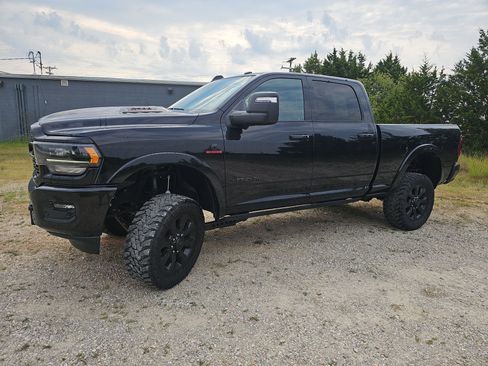 Used 2024 RAM 2500 Limited AWD/4WD image 8