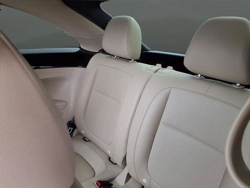 Used 2018 Volkswagen Beetle 2.0T SE w/ SE Premium Package image 42