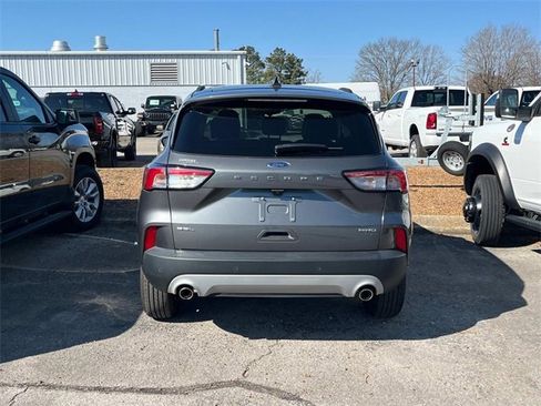 Used 2022 Ford Escape SEL w/ Technology Package image 3