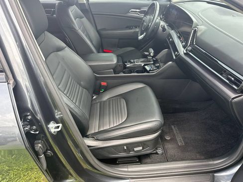 Certified 2024 Kia Sportage SX FWD image 13