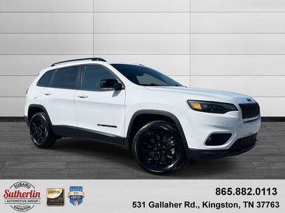 Used 2023 Jeep Cherokee Altitude Lux w/ Lux Elite Package