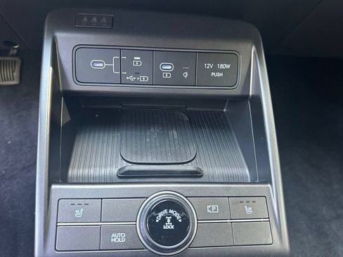 Used 2026 Hyundai Kona SEL Premium AWD/4WD image 14