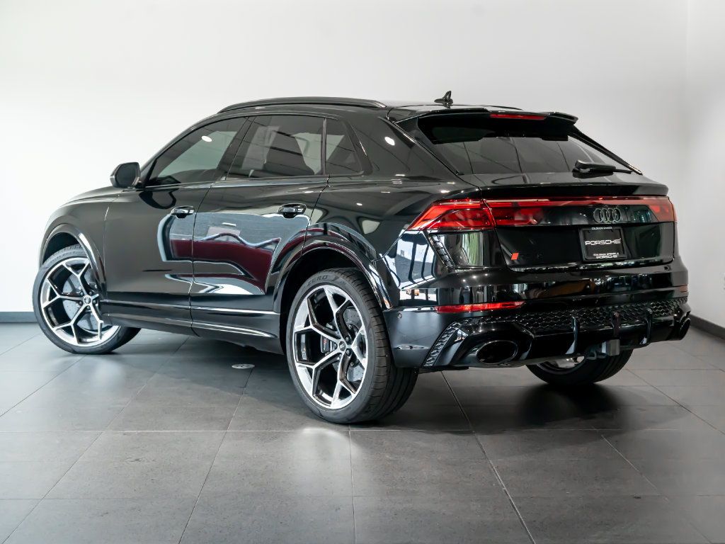 Used 2025 Audi RS Q8 performance AWD/4WD image 3
