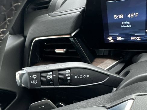 Used 2025 Chevrolet Tahoe High Country image 29