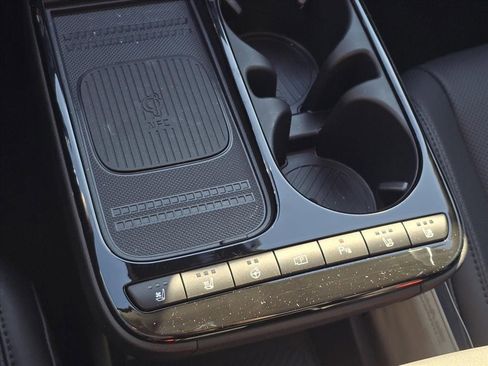 New 2026 Hyundai Ioniq 5 Limited image 16