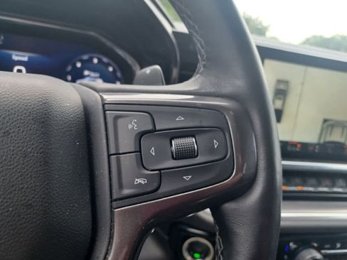 Used 2025 Chevrolet Silverado 1500 High Country AWD/4WD image 19