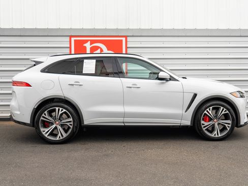 Used 2019 Jaguar F-PACE SVR AWD/4WD image 40