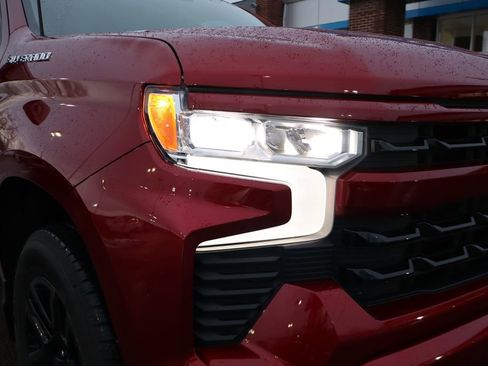 Used 2023 Chevrolet Silverado 1500 RST w/ Convenience Package II image 5