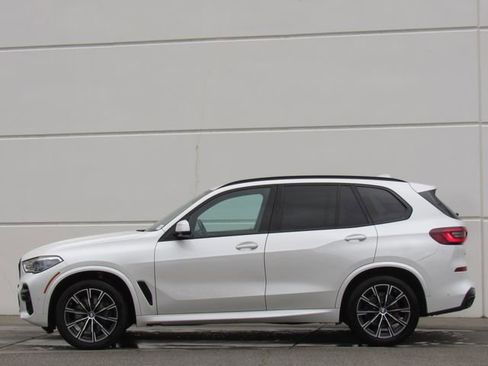 Used 2022 BMW X5 xDrive40i image 4