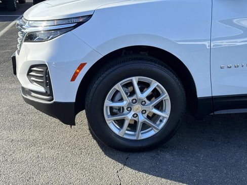 Used 2022 Chevrolet Equinox LS w/ LS Convenience Package image 29