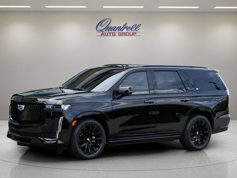 Certified 2024 Cadillac Escalade Sport w/ LPO, ONYX Package AWD/4WD image 8