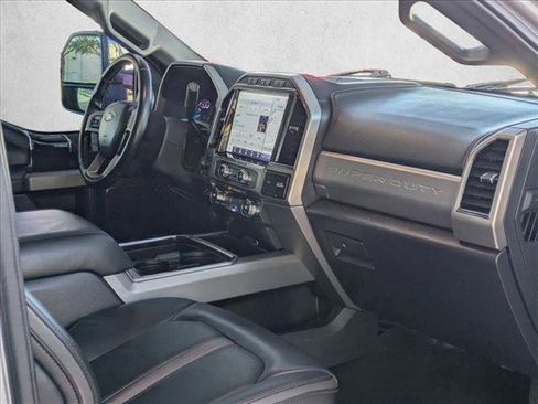Used 2022 Ford F250 Platinum w/ Tremor Off-Road Package image 19