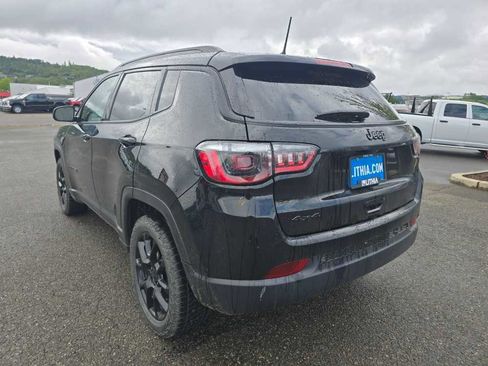 Used 2022 Jeep Compass Altitude image 2