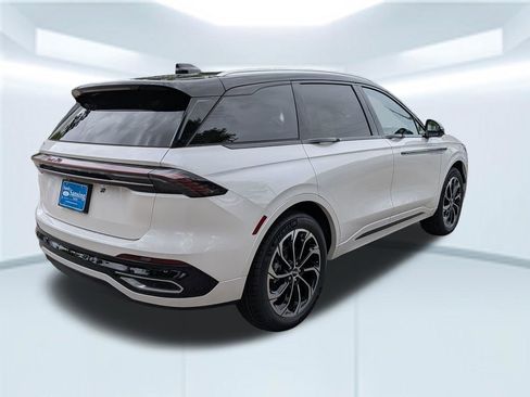 New 2026 Lincoln Nautilus Reserve AWD/4WD image 7