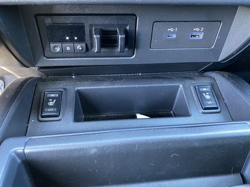 Used 2020 Nissan Titan PRO-4X w/ Pro-4x Convenience Package image 25