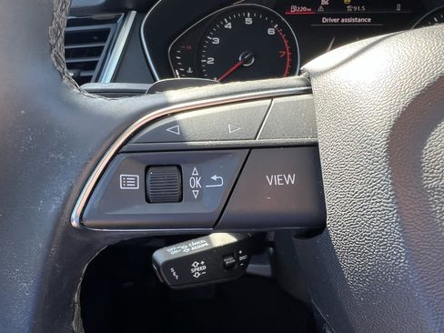 Used 2023 Audi Q5 2.0T Premium w/ Convenience Package image 19