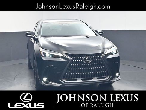 Used 2024 Lexus NX 250 FWD image 4