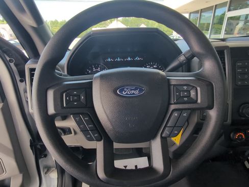 Used 2021 Ford F250 XL w/ Power Equipment Group AWD/4WD image 33