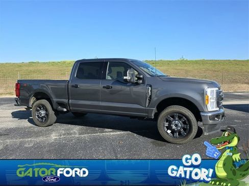 Used 2023 Ford F250 XLT image 2