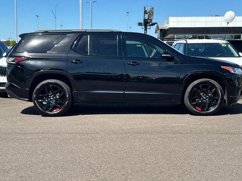 Used 2020 Chevrolet Traverse Premier w/ Redline Edition AWD/4WD image 3