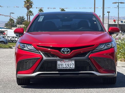 Used 2021 Toyota Camry XSE FWD image 11