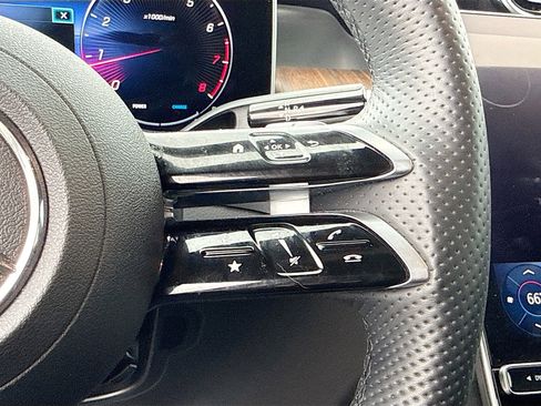 Used 2024 Mercedes-Benz GLC 300 GLC 300 image 37