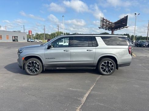 Used 2024 Chevrolet Suburban RST w/ Luxury Package AWD/4WD image 7