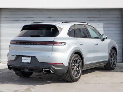 Certified 2026 Porsche Cayenne AWD/4WD image 7