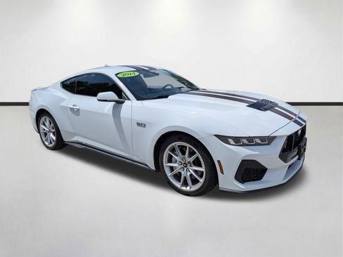 Used 2024 Ford Mustang GT Premium RWD image 2