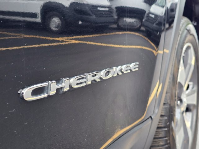 Certified 2019 Jeep Cherokee Limited AWD/4WD image 34
