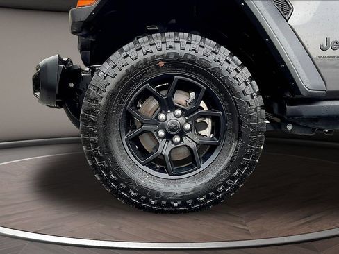 Used 2025 Jeep Wrangler Unlimited Sport AWD/4WD image 37