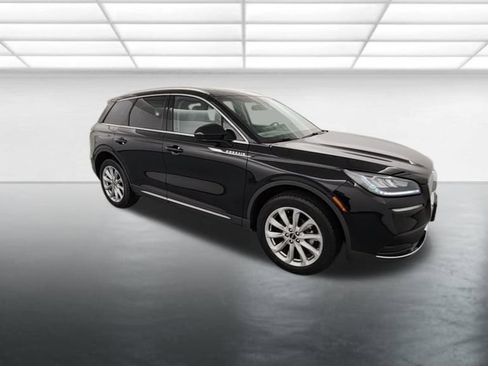 Used 2022 Lincoln Corsair AWD w/ Premium Package image 9