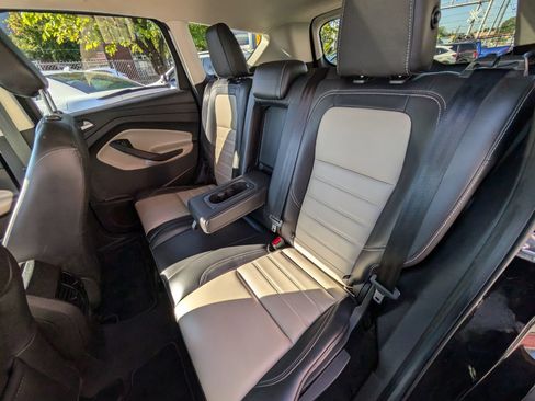 Used 2019 Ford Escape SEL FWD image 18
