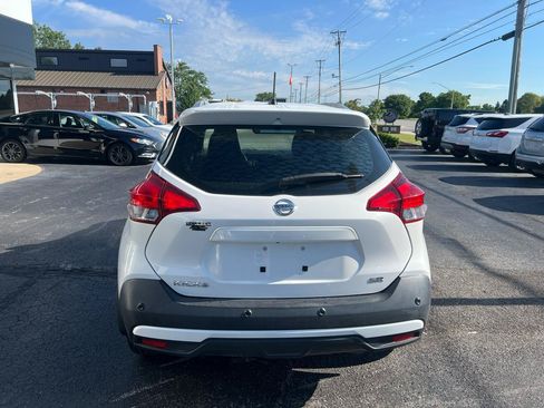 Used 2020 Nissan Kicks SR FWD image 4