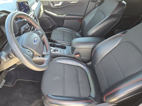 Used 2023 Ford Escape ST-Line Select image 14