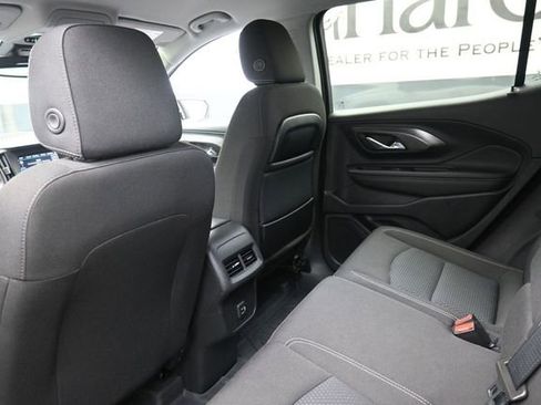 Used 2023 GMC Terrain SLE w/ Driver Convenience Package FWD image 23
