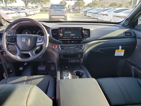 Used 2025 Honda Ridgeline TrailSport+ image 18