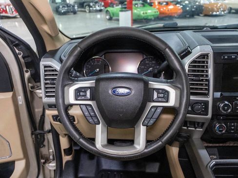 Used 2017 Ford F250 Lariat w/ Chrome Package AWD/4WD image 11