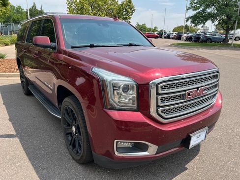 Used 2019 GMC Yukon XL SLT w/ Open Road Package AWD/4WD image 7
