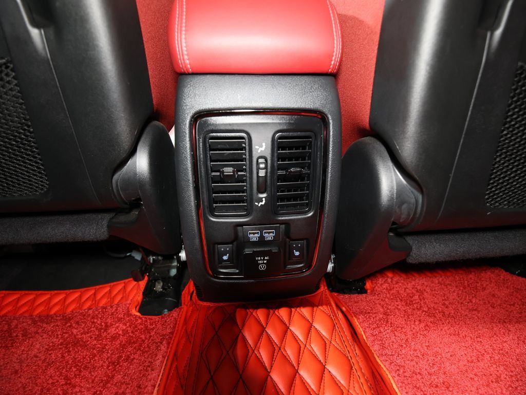 Used 2019 Dodge Durango R/T w/ Blacktop Package AWD/4WD image 16