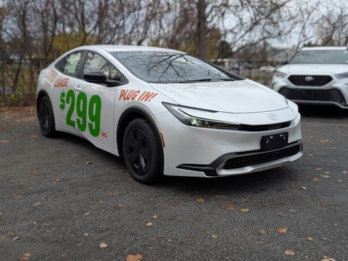 New 2026 Toyota Prius Plug-In Hybrid image 14