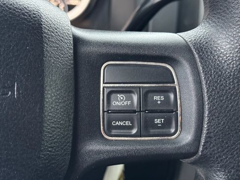 Used 2013 RAM 2500 Tradesman w/ Chrome Appearance Group image 29