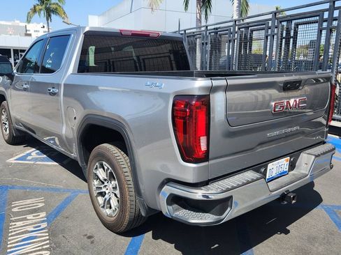 Used 2025 GMC Sierra 1500 SLT AWD/4WD image 4