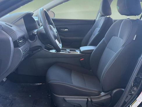 Certified 2025 Nissan Sentra SV FWD image 18