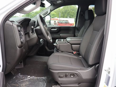 New 2025 Chevrolet Silverado 2500 Custom w/ Custom Value Package image 5