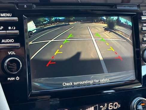 Used 2018 Nissan Murano SV image 26