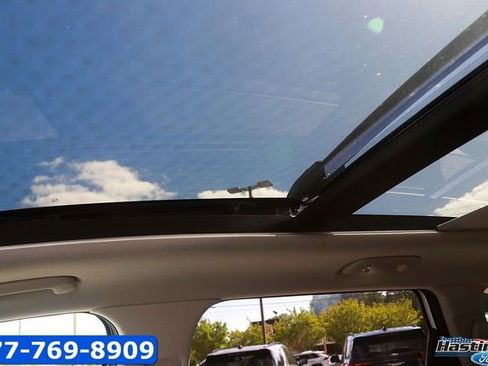 Used 2025 Kia Sorento SX FWD image 30