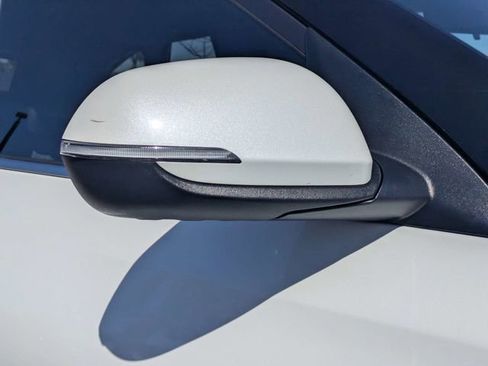 Used 2024 Kia Seltos S image 10